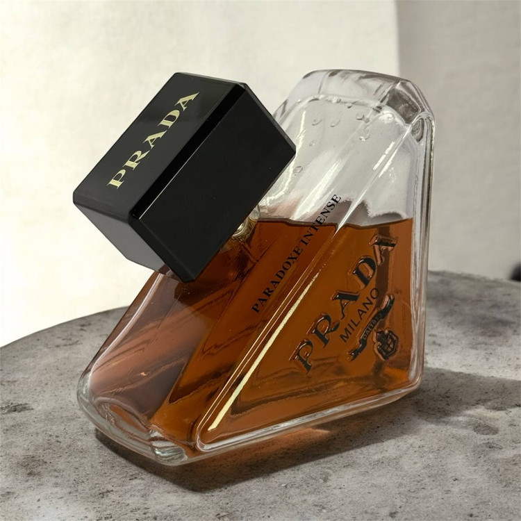 پرادا پارادوکس مدل اینتنس