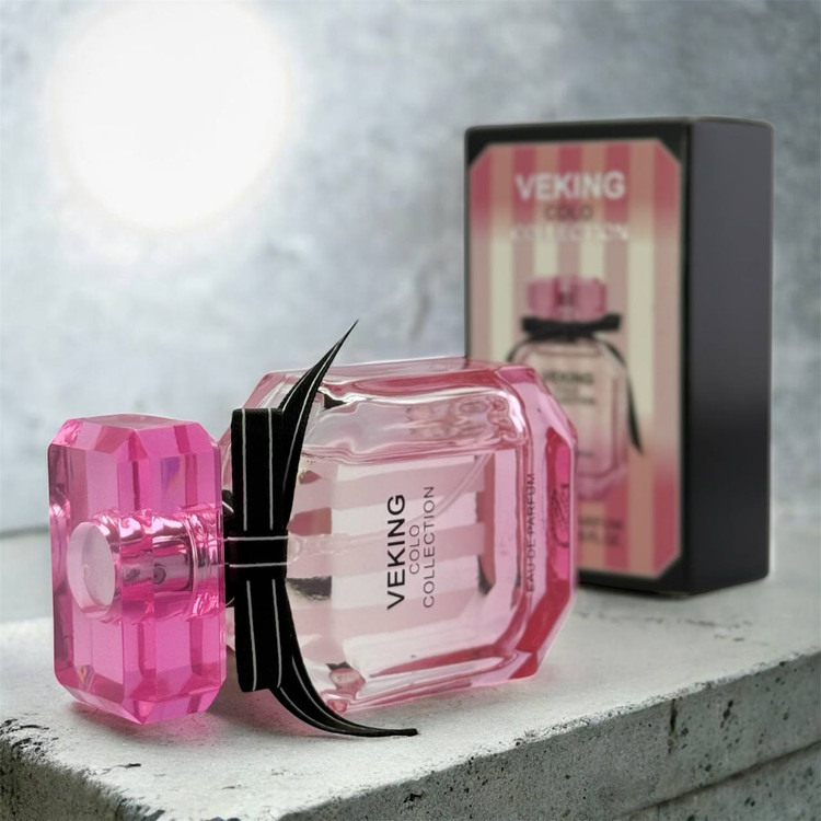 ویکتوریا سکرت بامشل صورتی