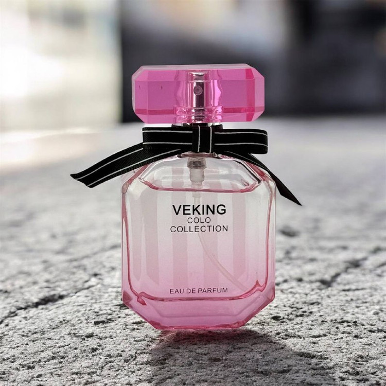 ویکتوریا سکرت بامشل صورتی