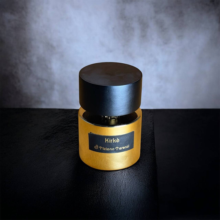 تیزیانا ترنزی مدل کیرکه